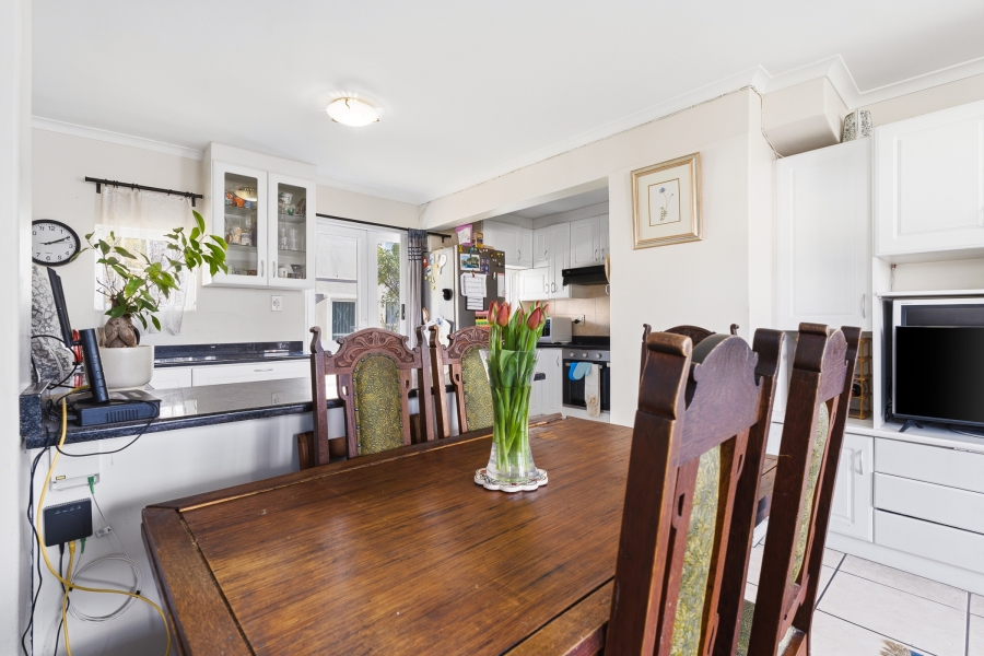 3 Bedroom Property for Sale in Pinelands Western Cape